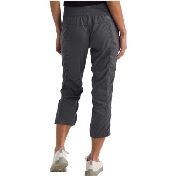 The North Face Aphrodite 2.0 Capri Pant - Women's Gray Size S - Picture 3 of 10